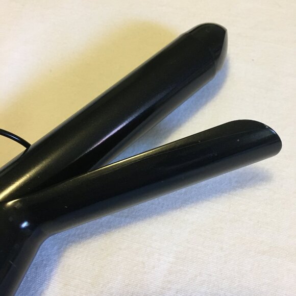 BabyByliss Pro Ceramic Black Hair Curling Iron - Picture 5 of 11